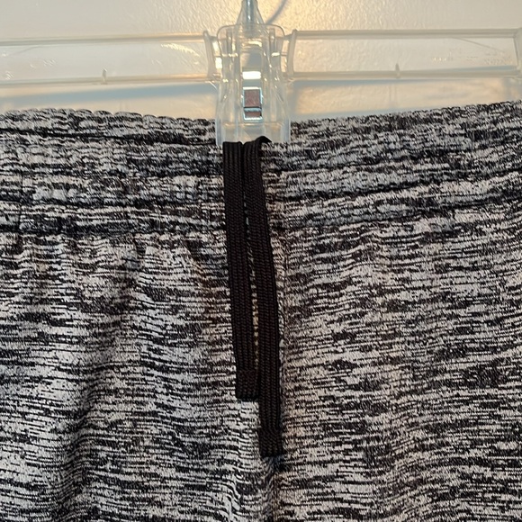 Boys Adidas Gray and Black Sweatpants Size Large - Picture 5 of 8